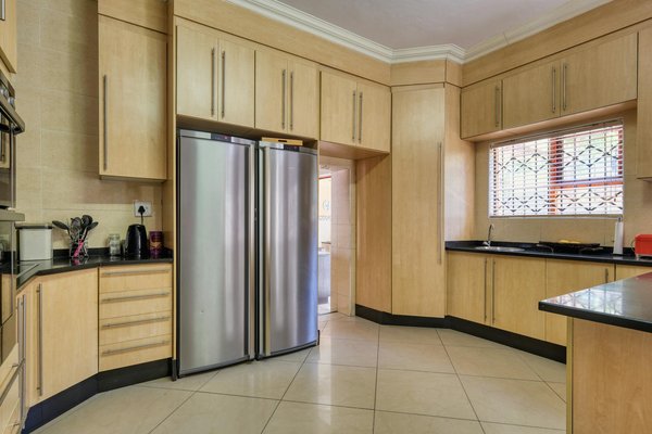 Guide Ultime : Astuces Infaillibles pour Nettoyer Votre Micro-Ondes Efficientement