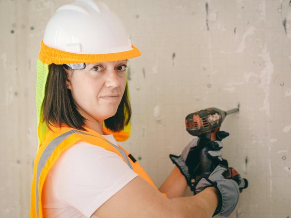 Comment les maisons préfabriquées s'adaptent-elles aux besoins contemporains ?